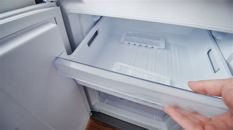 ge refrigerator leaking water inside freezer|Freezer on bottom